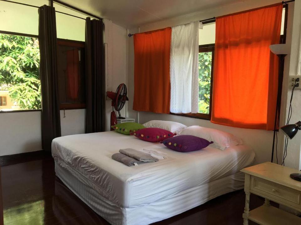Many Trees Apartment Bangkok Bagian luar foto