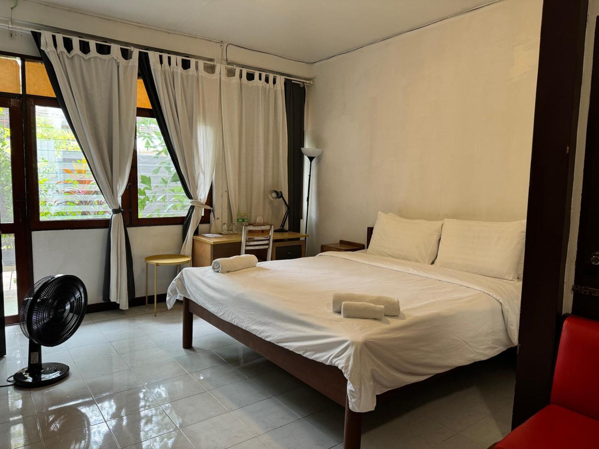 Many Trees Apartment Bangkok Bagian luar foto