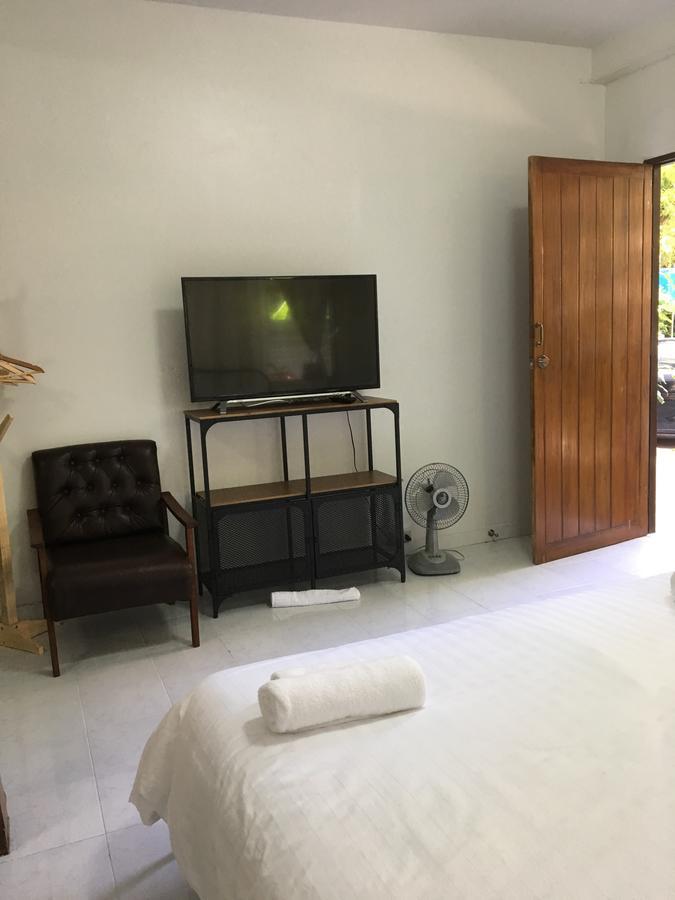 Many Trees Apartment Bangkok Bagian luar foto