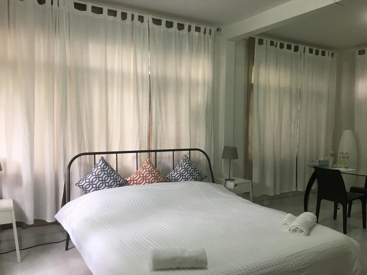 Many Trees Apartment Bangkok Bagian luar foto